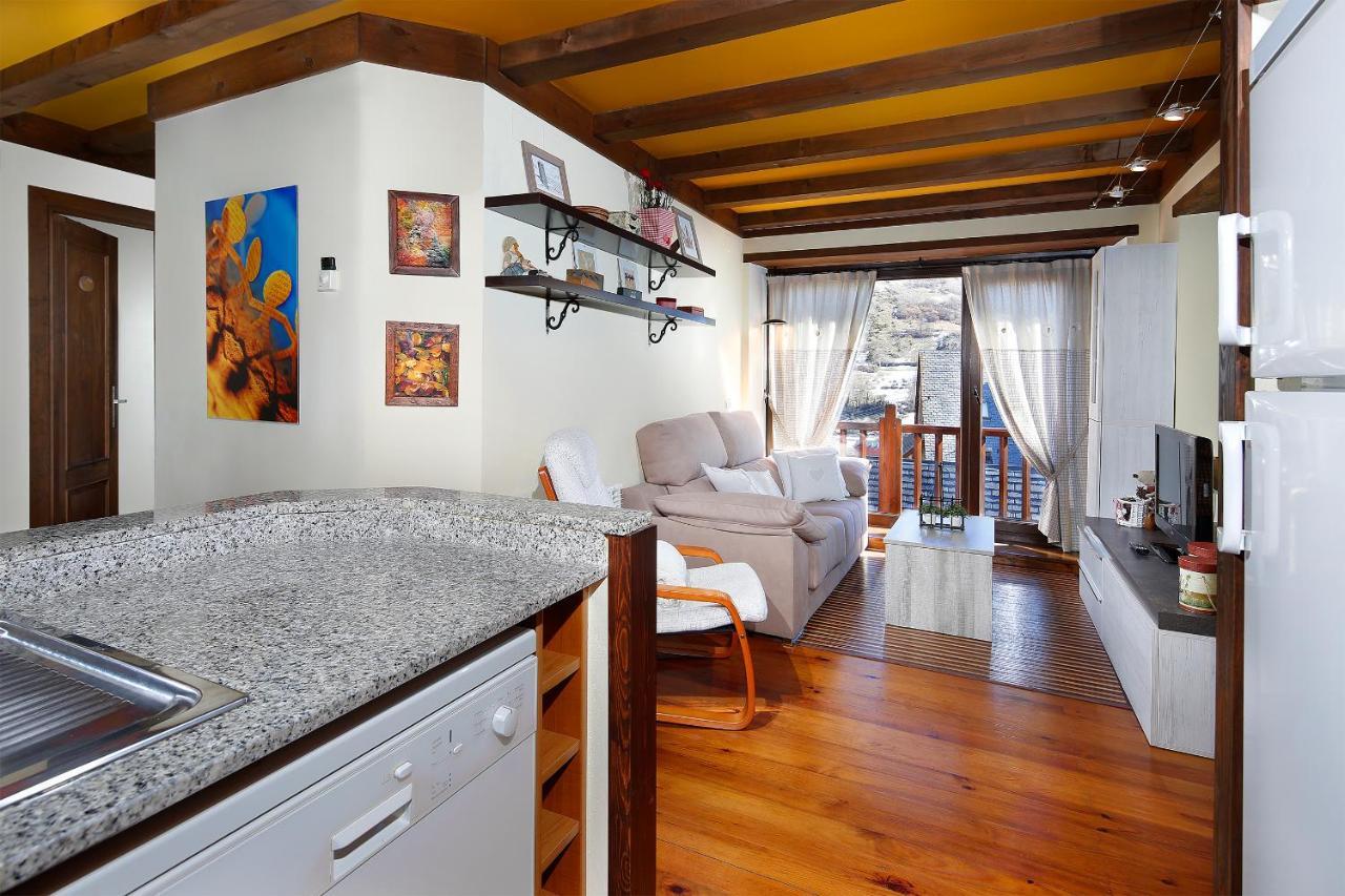Apartamento La Santeta De Aran Vielha Exteriér fotografie