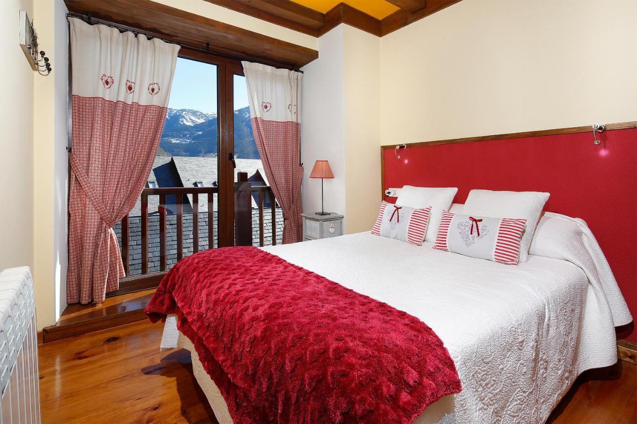 Apartamento La Santeta De Aran Vielha Exteriér fotografie